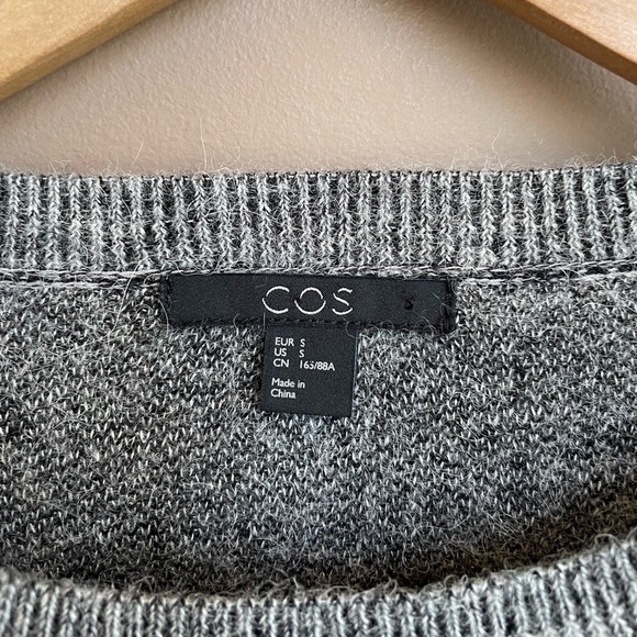 COS Wool Alpaca Blend Colorblock Tunic Sweater in Black Grey Size Small - Picture 3 of 4